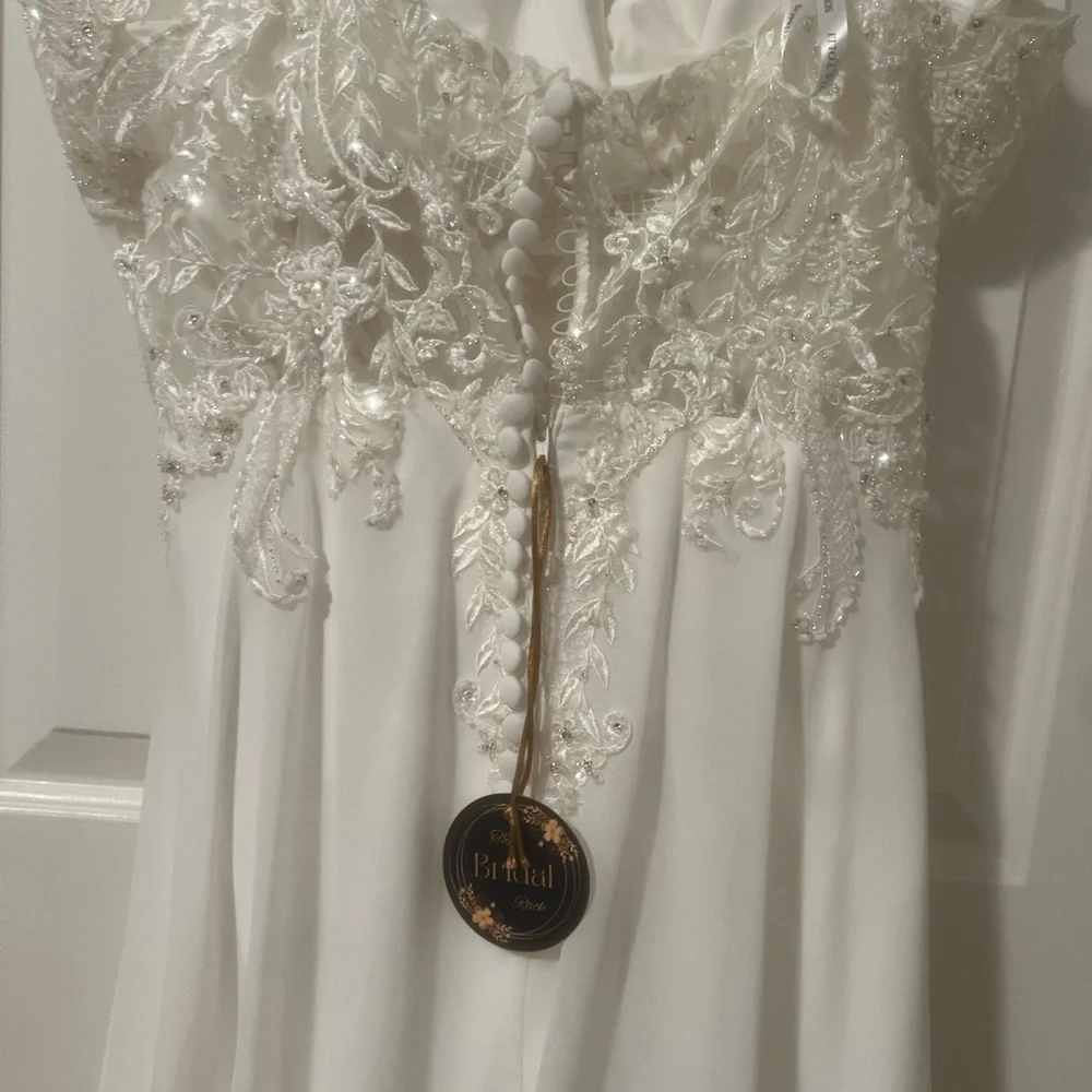 Sophia Tolli | Quartz Ethereal Lace Chiffon Wedding Dress | Ivory | 16 | NWT - Picture 7 of 8